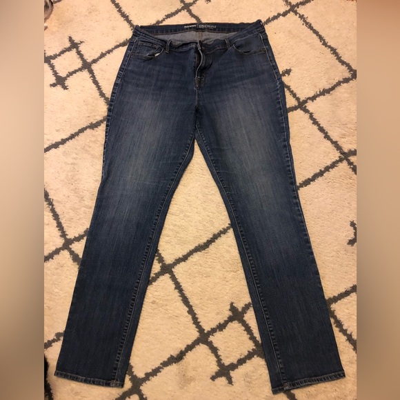 Old Navy Pants - Old Navy - Curvy Profile, mid-rise, size 14